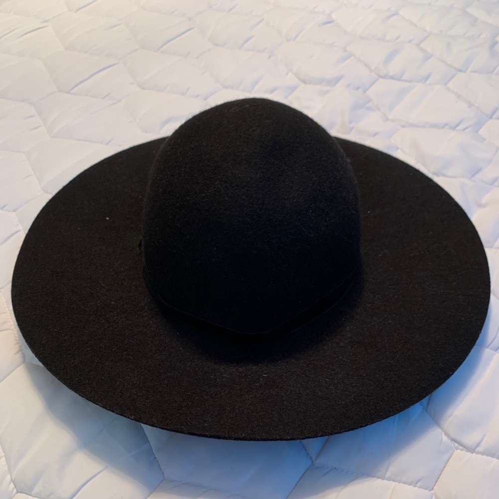 BLACK AUTUMN HAT